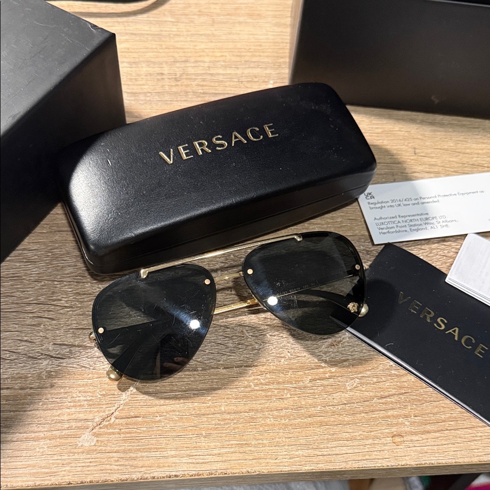Versace ve2231 women’s Sunglasses in Black and Gold